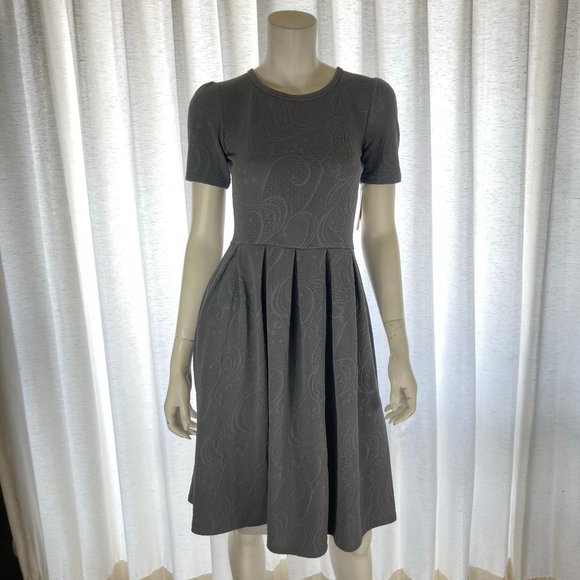 NEW Lularoe Amelia Dress Small